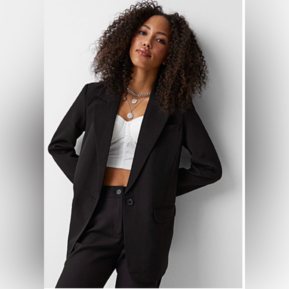 Oversized black blazer